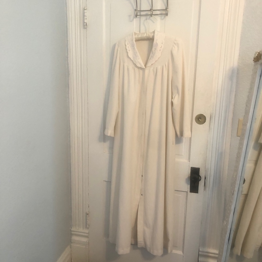 Vintage Shadowline pajama/robe/dressing gown